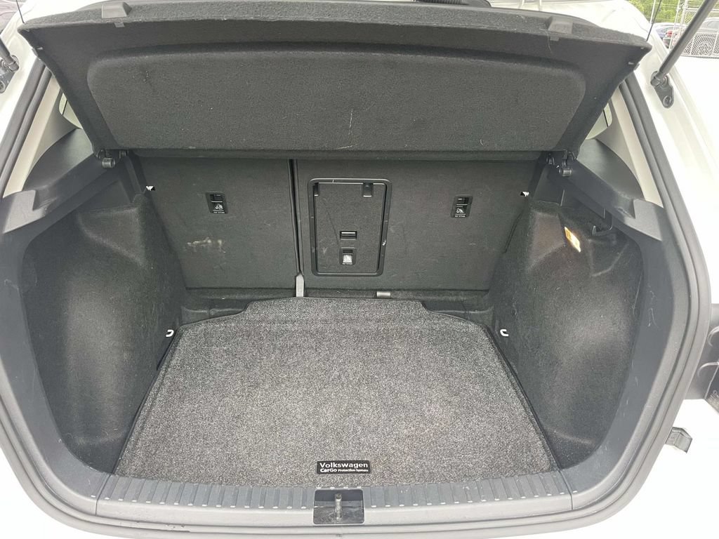 Certified 2023 Volkswagen Taos SE FWD image 10