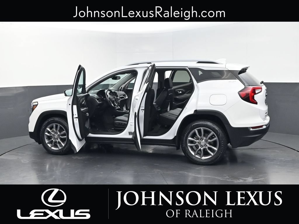 Used 2022 GMC Terrain SLT w/ Infotainment Package II FWD image 37