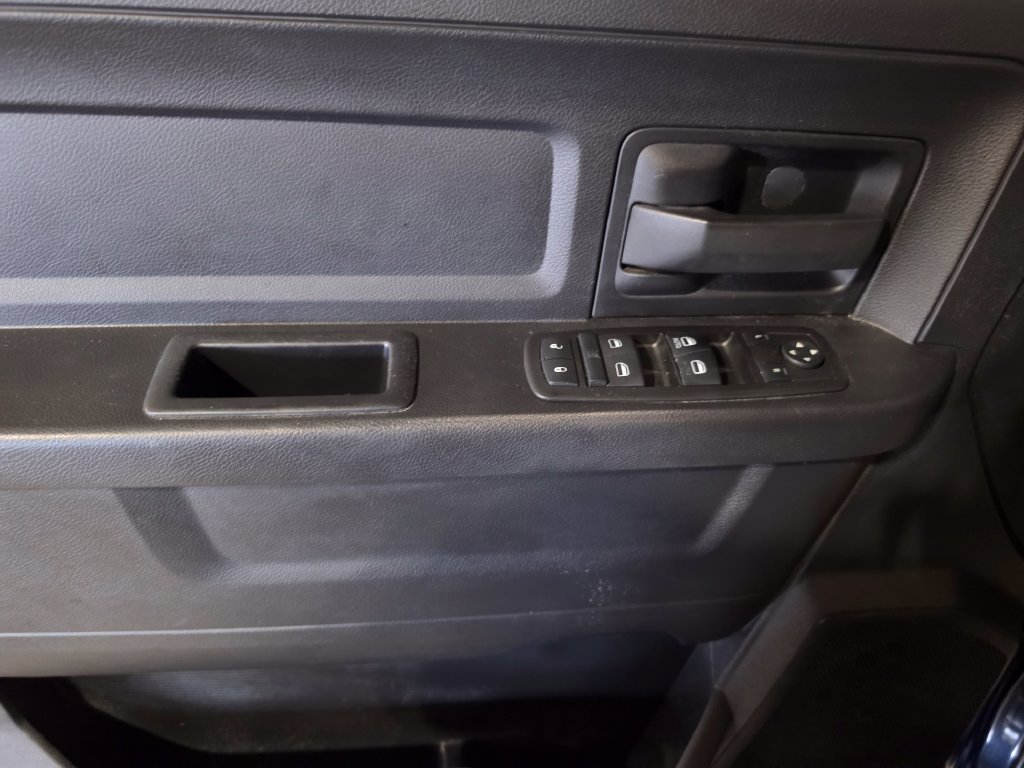 Used 2015 RAM 1500 ST w/ SXT Appearance Group AWD/4WD image 5