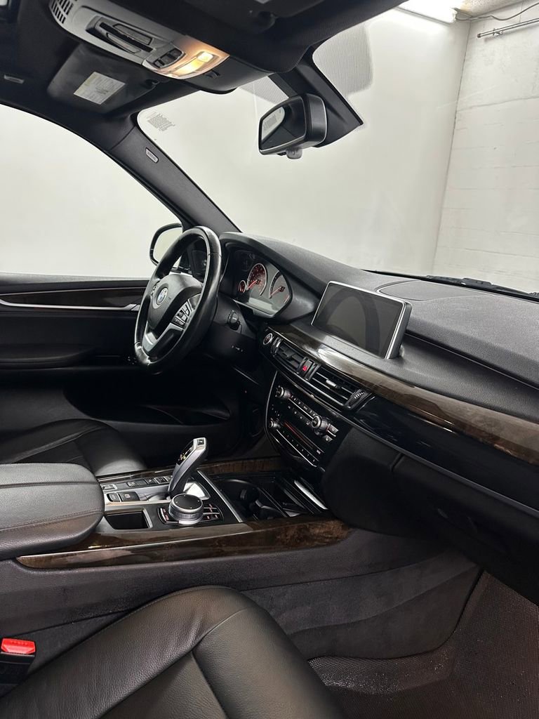 Used 2017 BMW X5 xDrive40e image 36