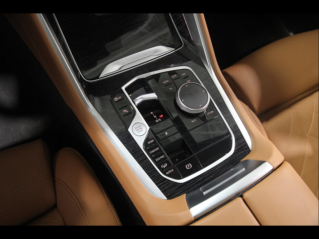 Used 2024 BMW X6 xDrive40i w/ Premium Package AWD/4WD image 14