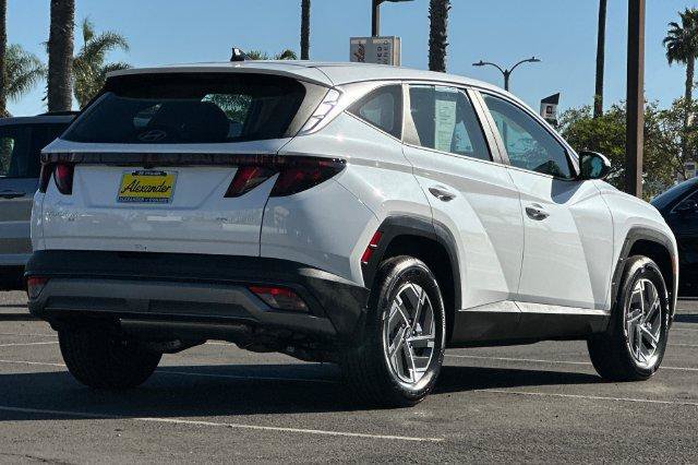 Certified 2026 Hyundai Tucson Blue SE AWD/4WD image 4