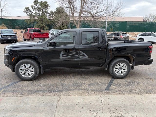 Used 2023 Nissan Frontier SV w/ SV Convenience Package image 2