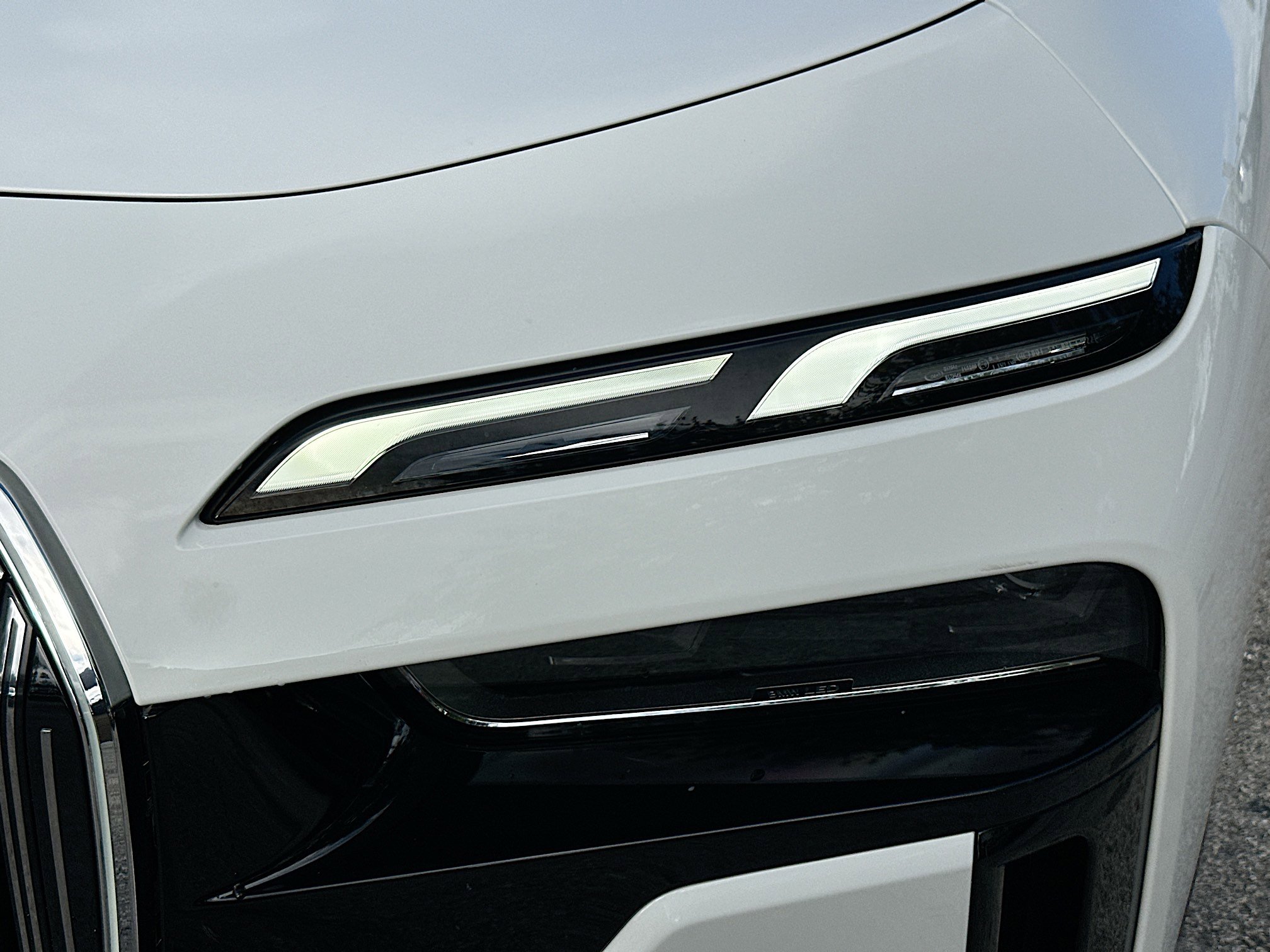 Certified 2023 BMW 740i w/ Parking Assistance Package image 32