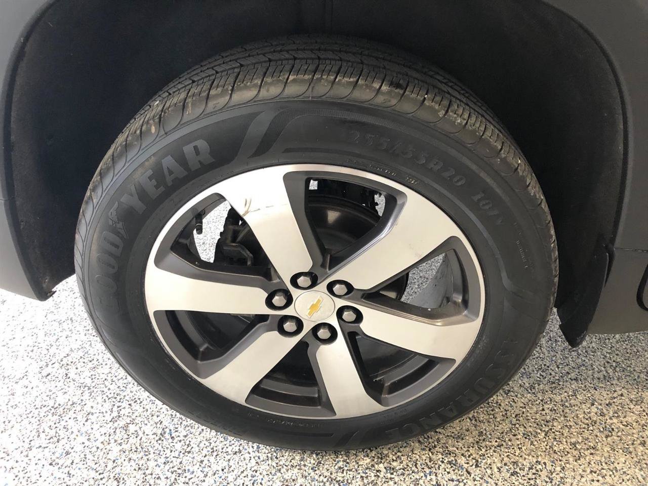 Used 2020 Chevrolet Traverse LT w/ LT Premium Package AWD/4WD image 18