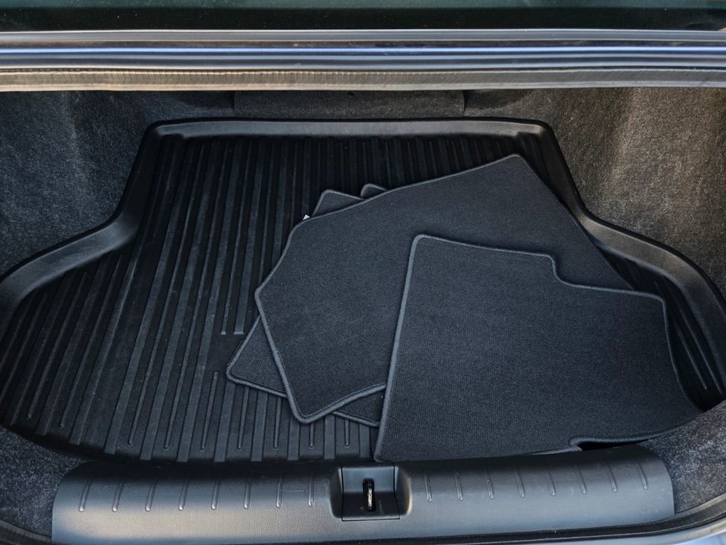 Used 2021 Honda Insight EX image 25