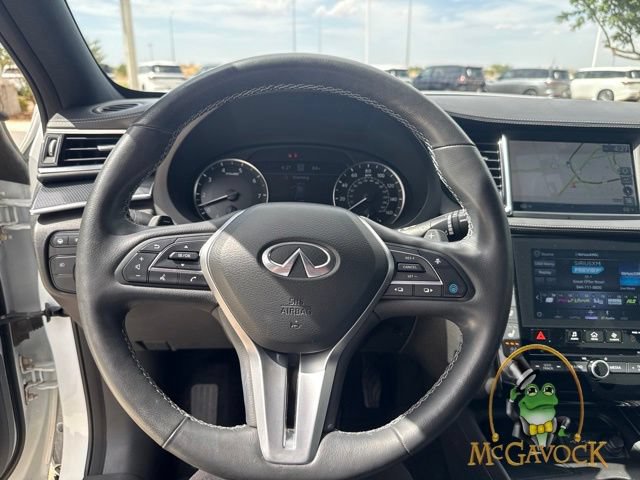 Used 2018 INFINITI Q50 Luxe w/ Cargo Package (L95) RWD image 19
