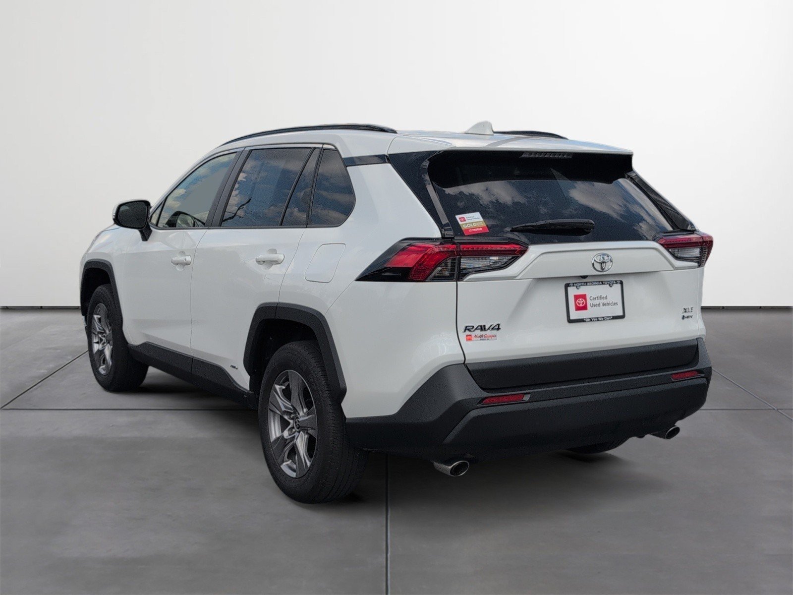 Certified 2025 Toyota RAV4 XLE w/ Convenience Package AWD/4WD image 4