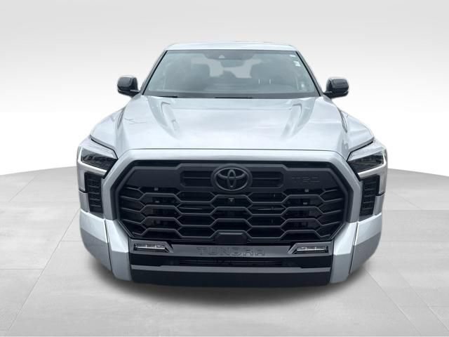 Used 2025 Toyota Tundra Limited w/ TRD Off-Road Package AWD/4WD image 8