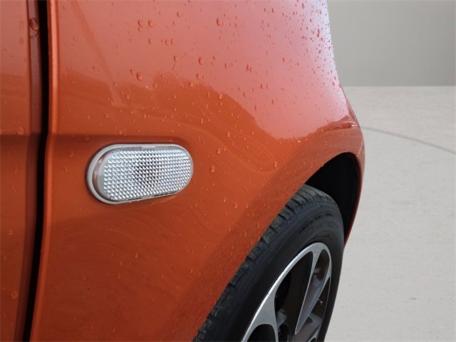 Used 2016 smart fortwo passion image 19