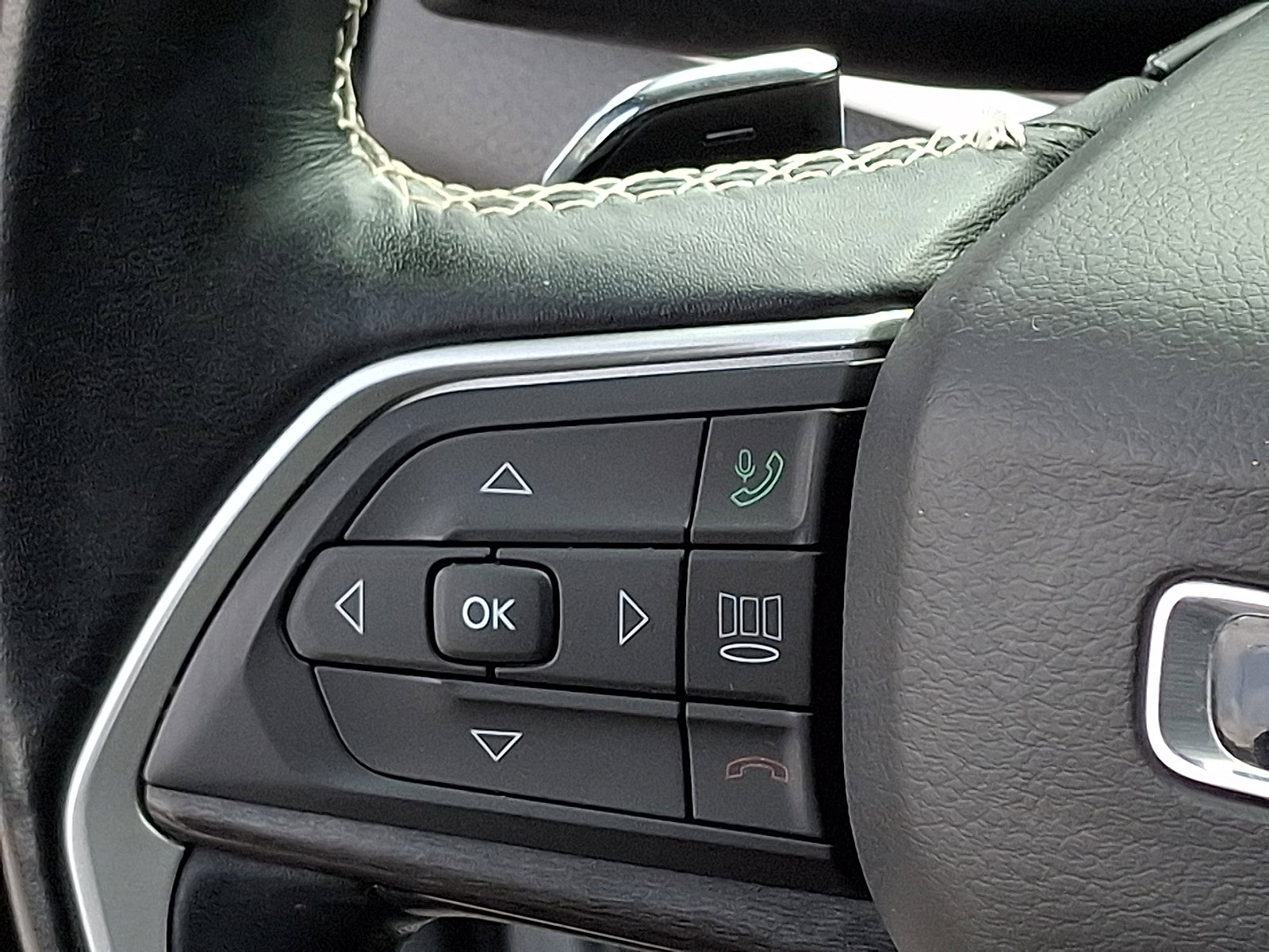 Used 2021 Jeep Grand Cherokee L Limited image 22