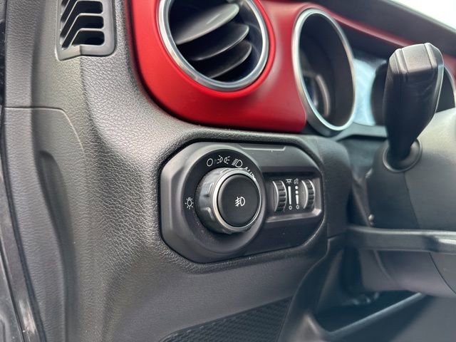 Used 2018 Jeep Wrangler Unlimited Rubicon image 28