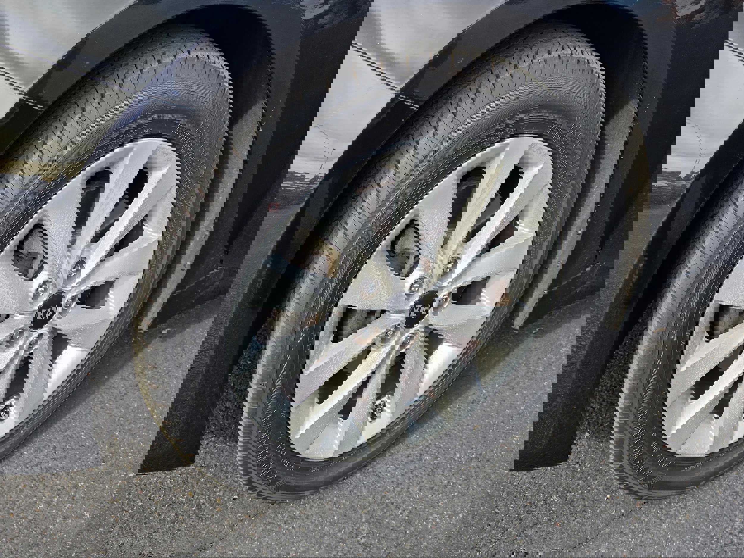 Used 2017 Kia Optima EX w/ Premium Package image 11