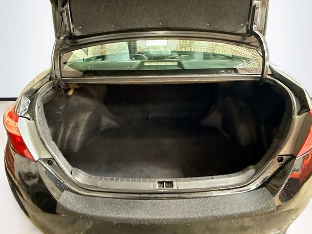 Used 2018 Toyota Corolla LE FWD image 24
