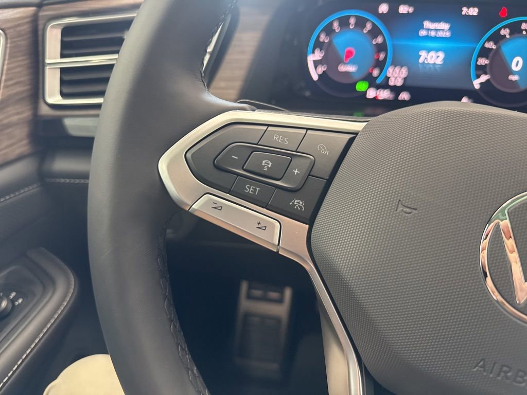 New 2026 Volkswagen Atlas SEL Premium R-Line image 18