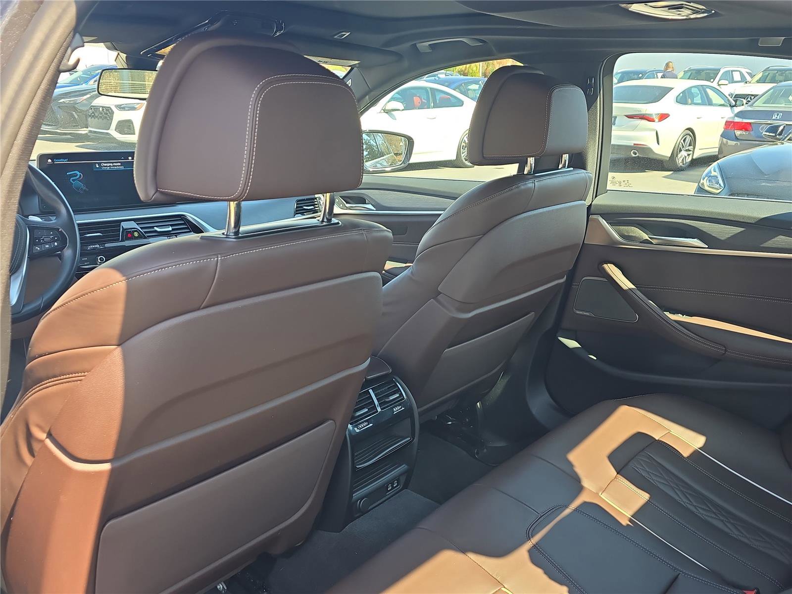 Certified 2023 BMW 530e w/ Premium Package image 12