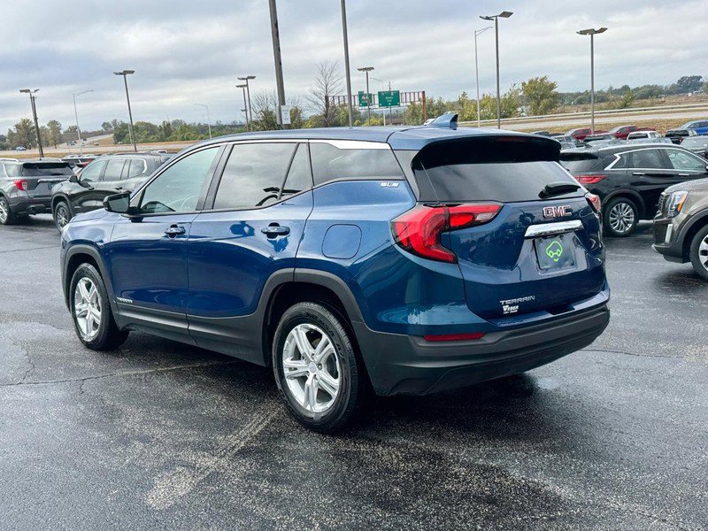 Certified 2020 GMC Terrain SLE image 3