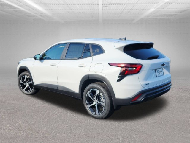 New 2026 Chevrolet Trax RS w/ Driver Confidence Package FWD image 5