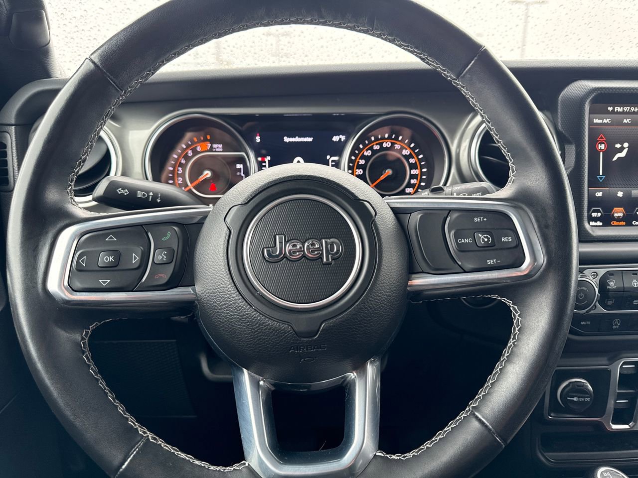 Used 2023 Jeep Wrangler Sahara w/ Cold Weather Group image 14