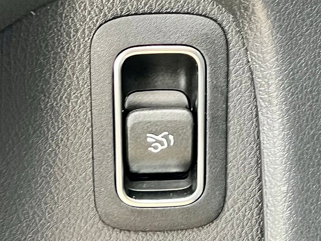 Certified 2026 Mercedes-Benz CLA 250 4MATIC image 21