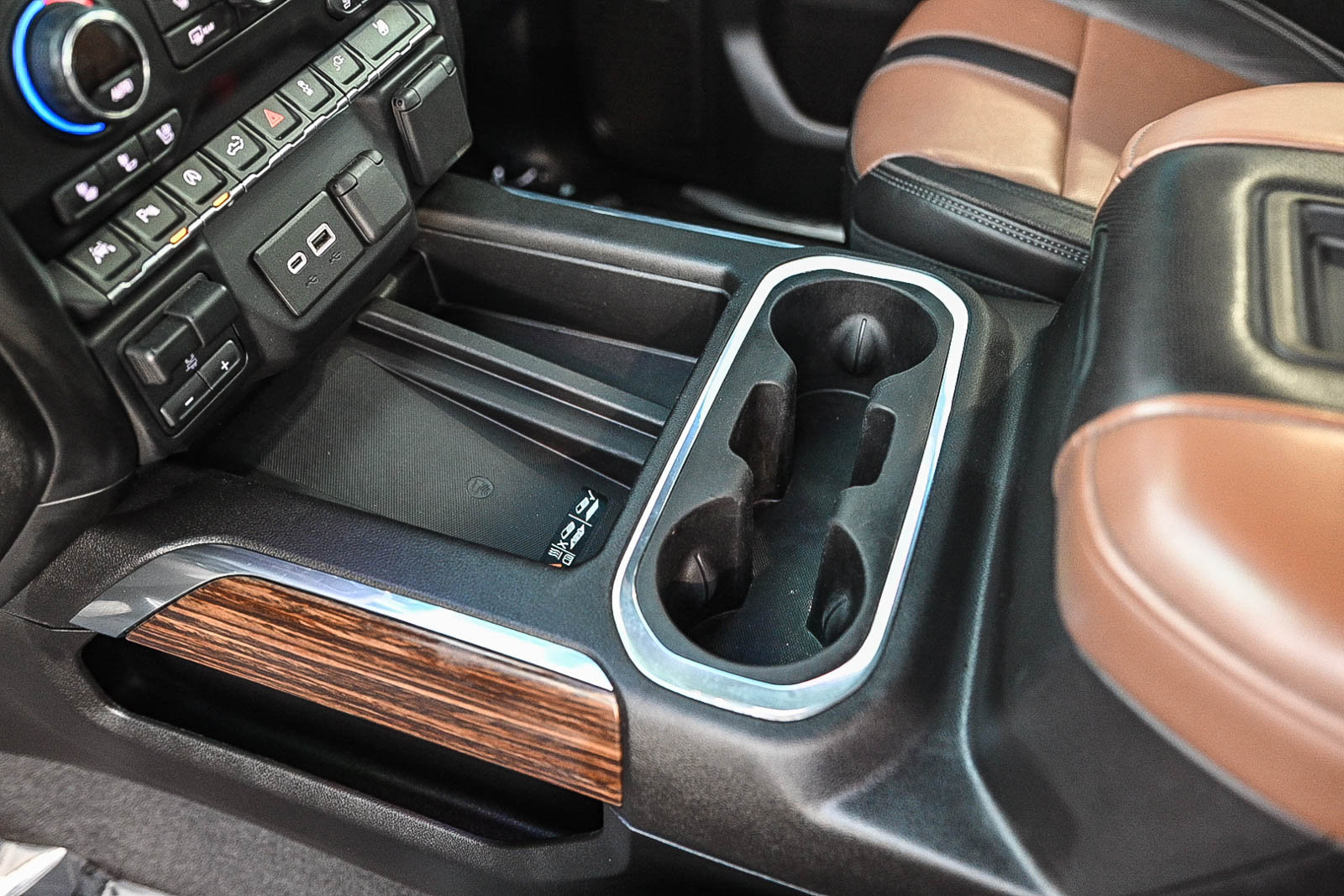 Used 2019 Chevrolet Silverado 1500 High Country image 20