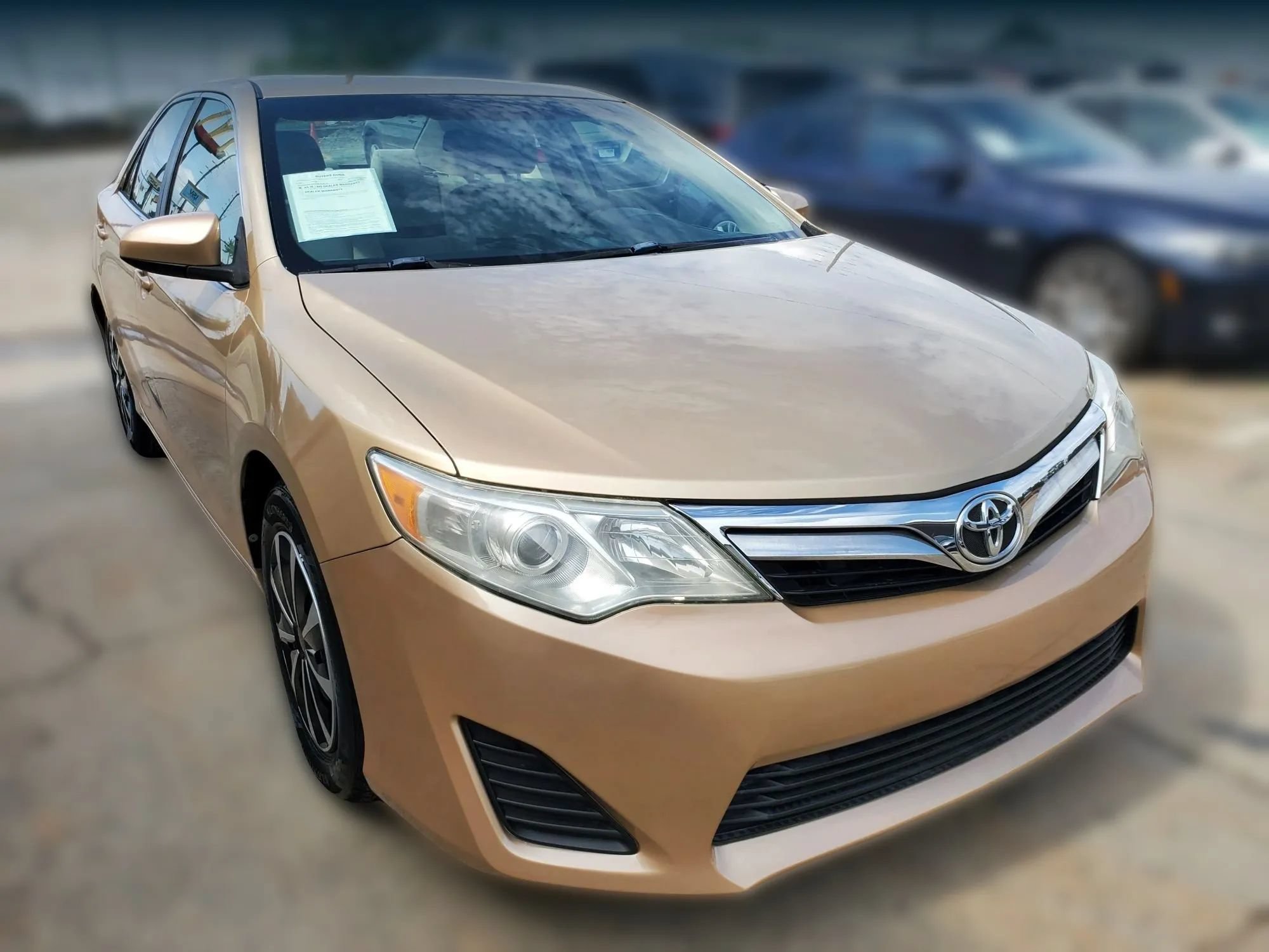 Used 2012 Toyota Camry LE FWD image 13