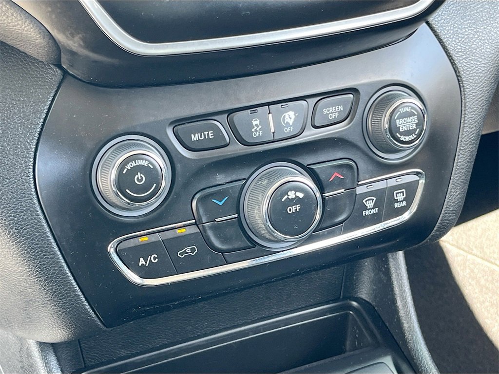 Certified 2021 Jeep Cherokee Latitude Lux image 15