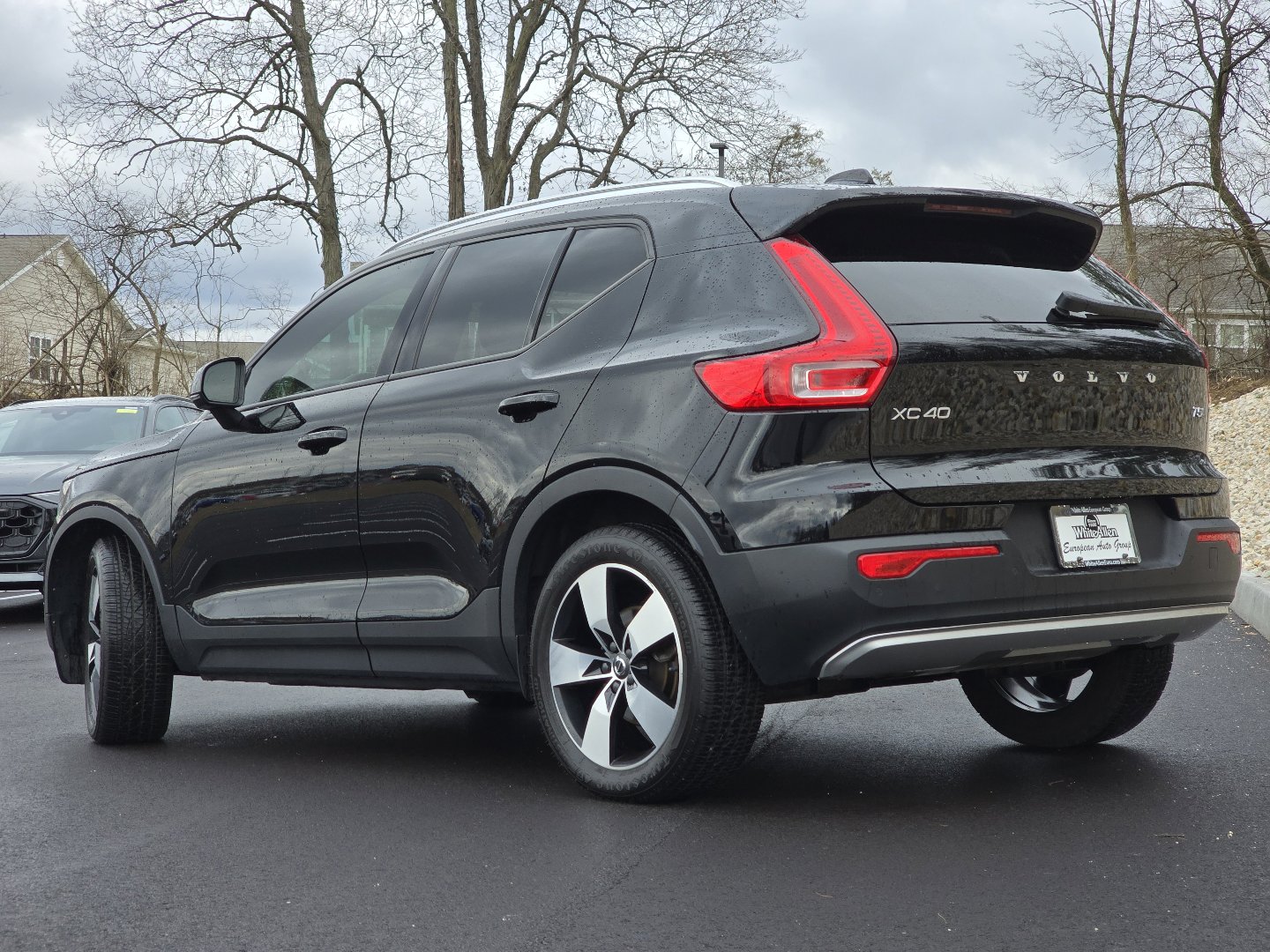 Used 2021 Volvo XC40 T5 Momentum w/ Premium Package image 4
