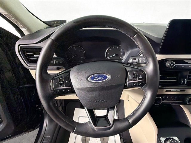 Used 2022 Ford Escape SEL image 11