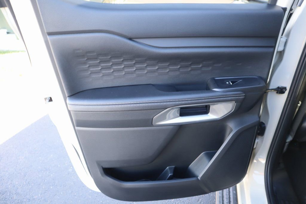 New 2025 Ford Ranger XLT w/ Equipment Group 301A High image 17