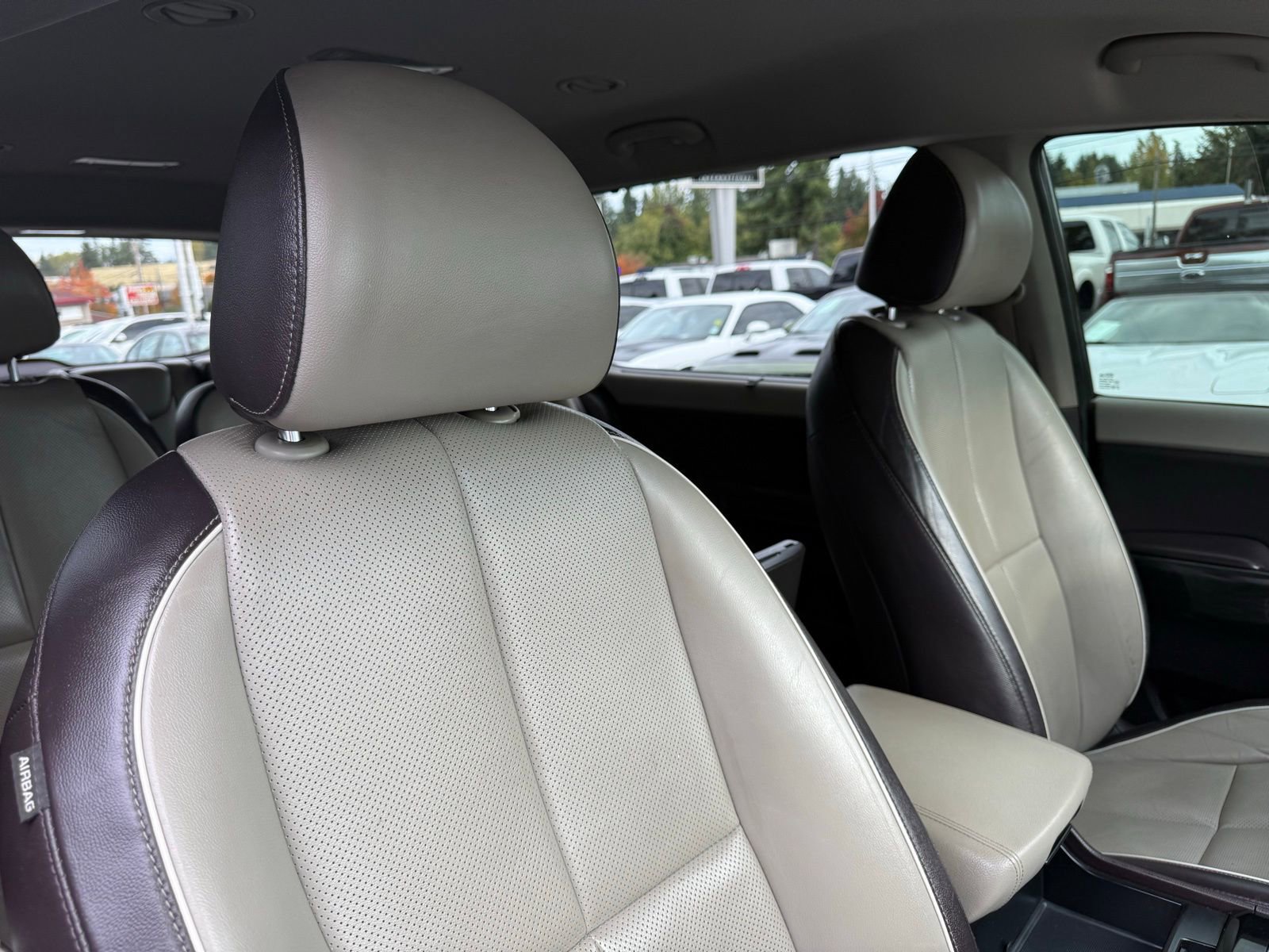 Used 2016 Kia Sedona SX Limited w/ Option Group 030 image 35