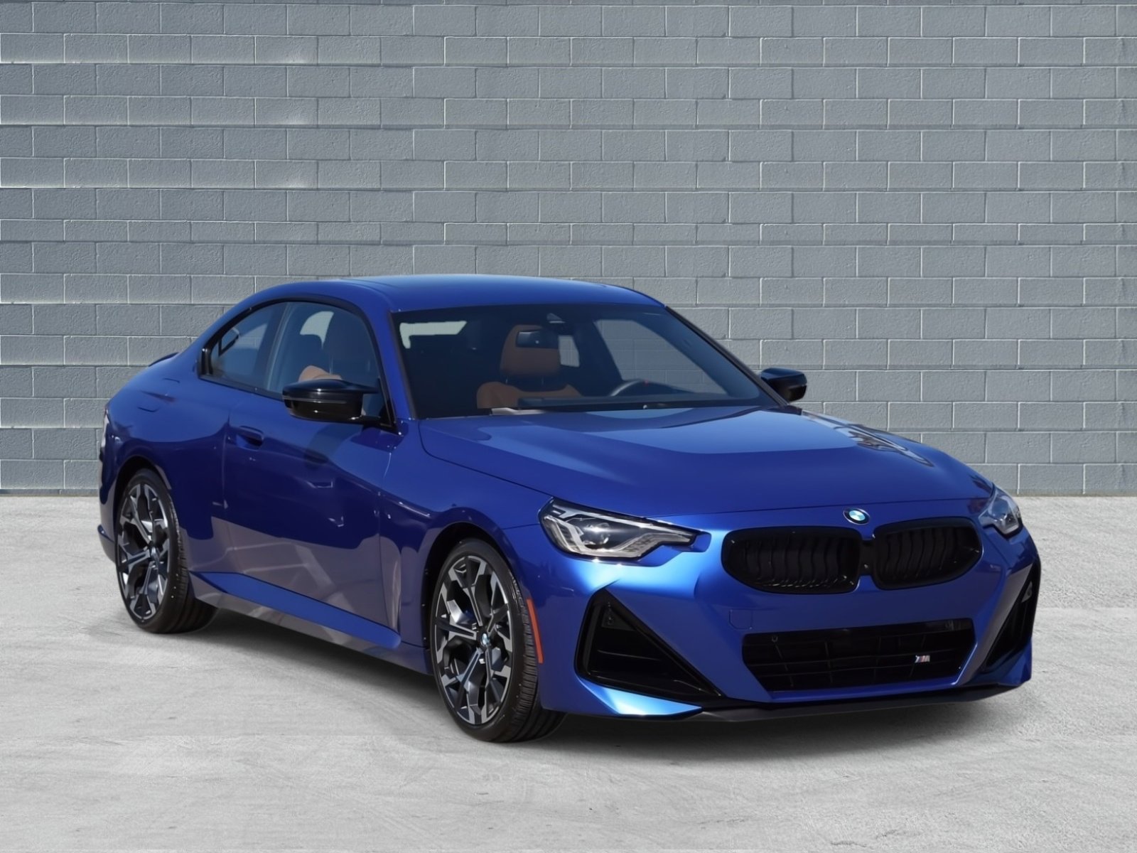 Used 2025 BMW M240i Coupe image 1