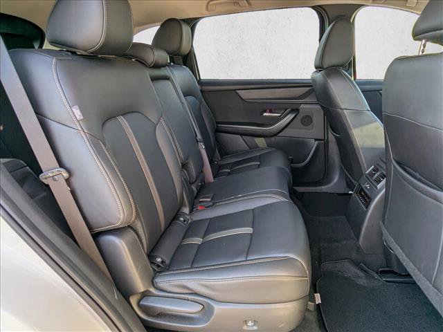 Used 2025 MAZDA CX-90 3.3 Turbo w/ Select Package image 19