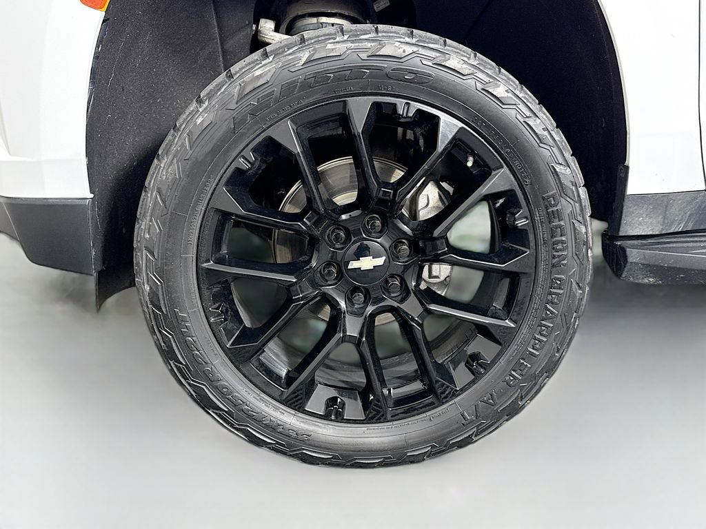 Used 2023 Chevrolet Suburban LT w/ Max Trailering Package AWD/4WD image 32