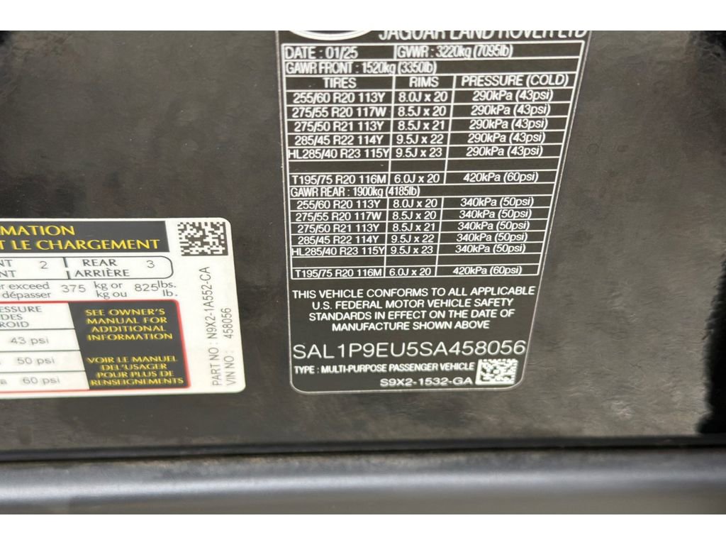 Used 2025 Land Rover Range Rover Sport SE image 35