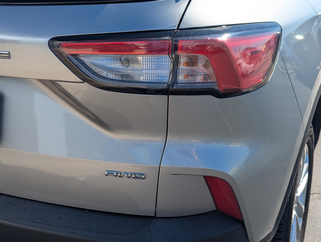Used 2022 Ford Escape SE AWD/4WD image 5