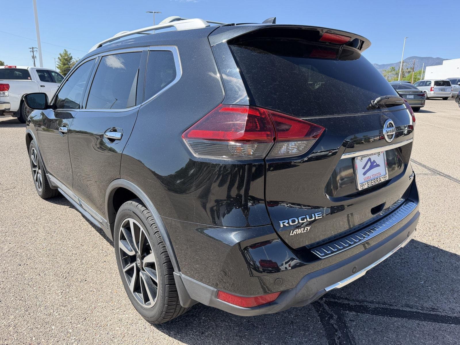 Used 2019 Nissan Rogue SL w/ Premium Package AWD/4WD image 4