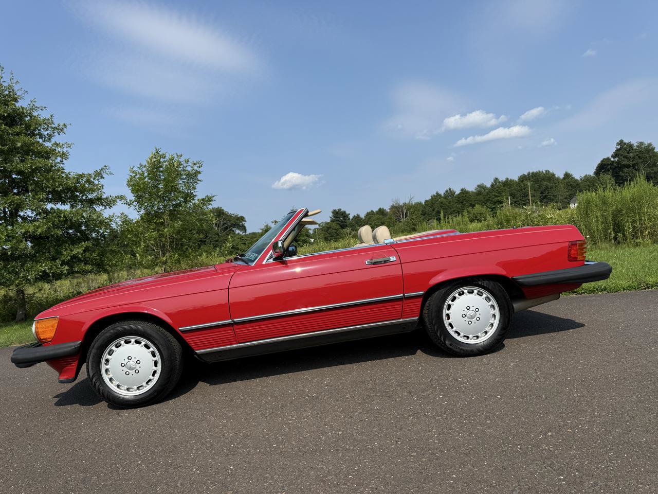 Used 1988 Mercedes-Benz 560 SL image 40