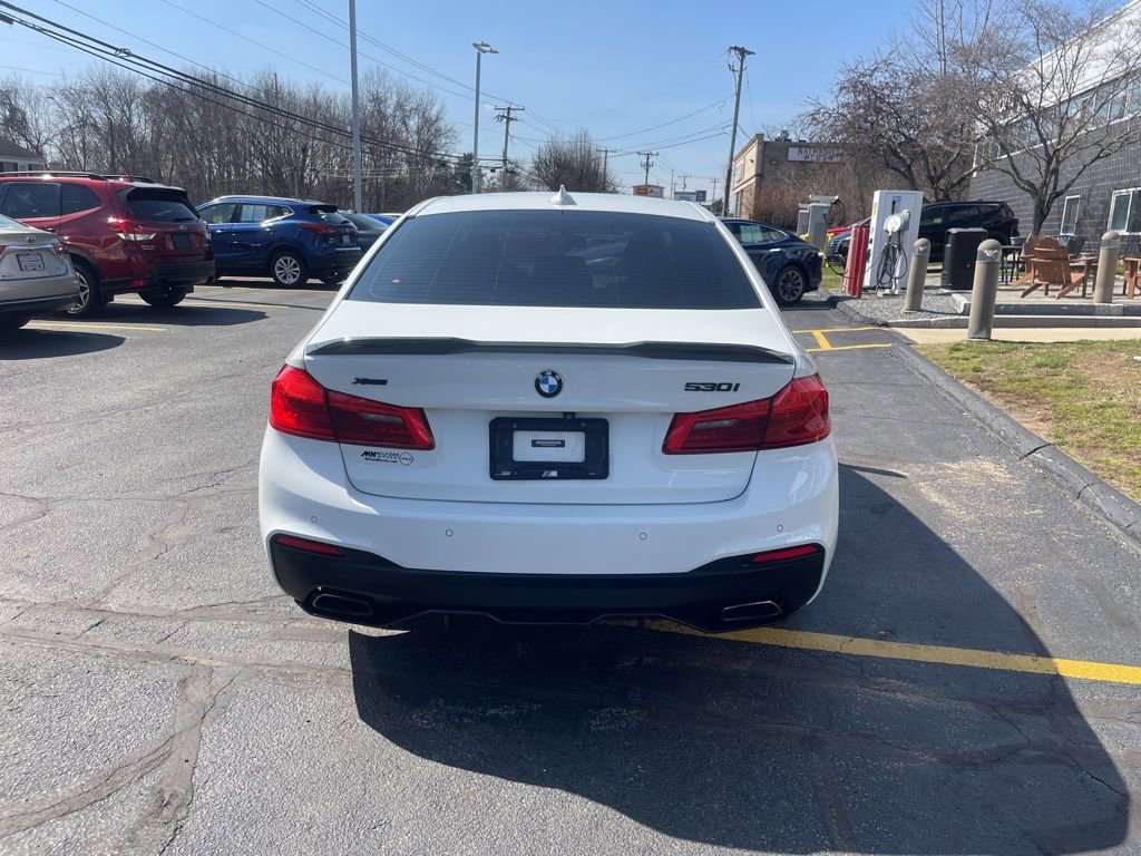 Used 2019 BMW 530i xDrive w/ M Sport Package image 4