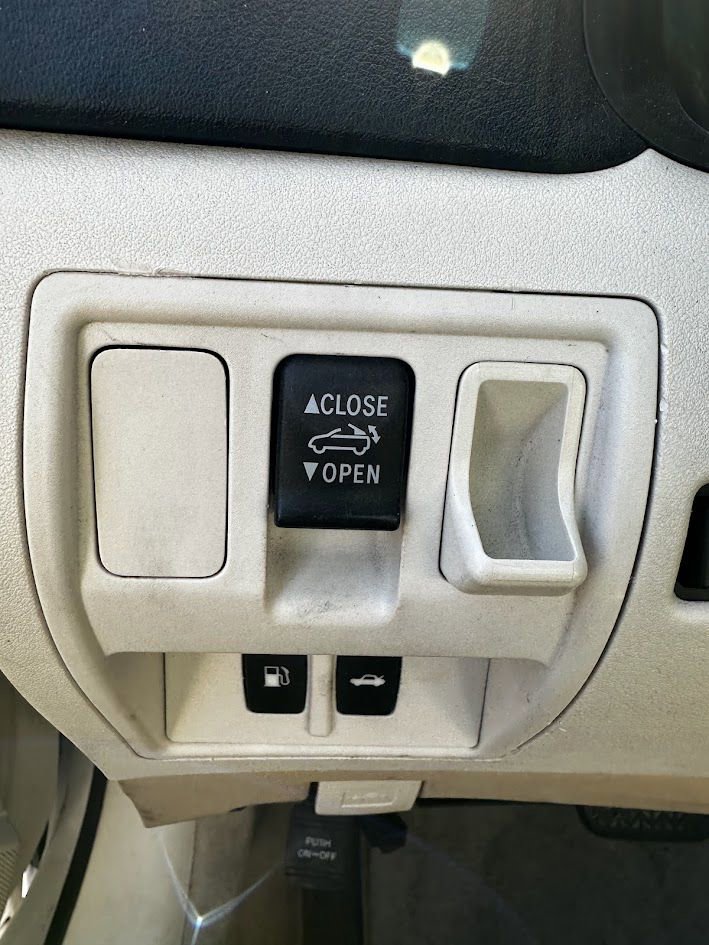 Used 2010 Lexus IS 350C image 14