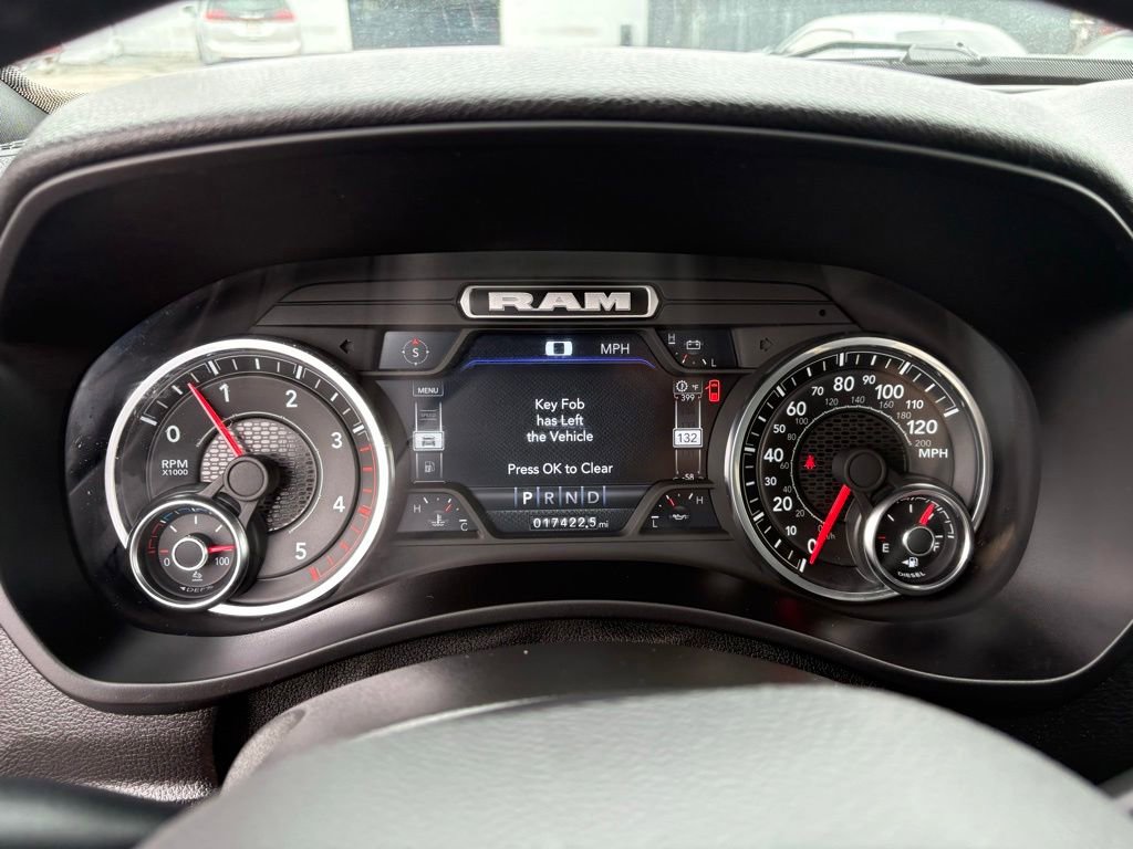 Used 2024 RAM 2500 Big Horn w/ Tech Package AWD/4WD image 19