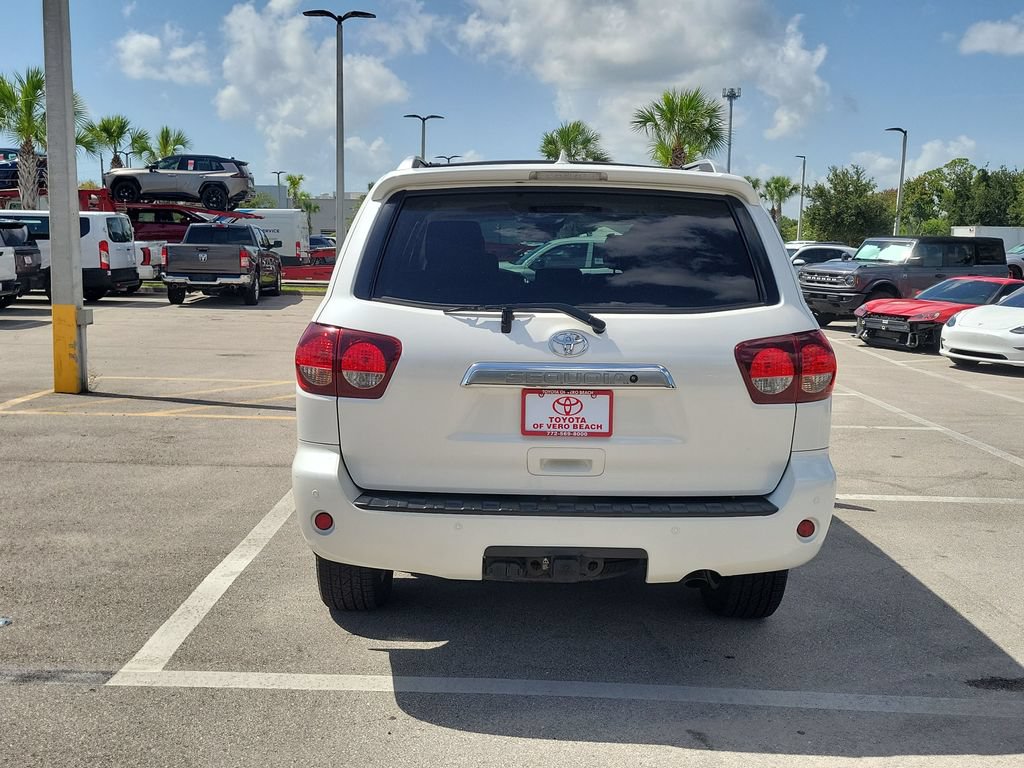Used 2018 Toyota Sequoia Platinum AWD/4WD image 5