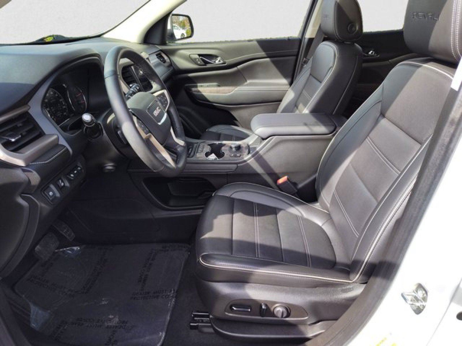 Used 2023 GMC Acadia Denali w/ Denali Ultimate Package AWD/4WD image 10
