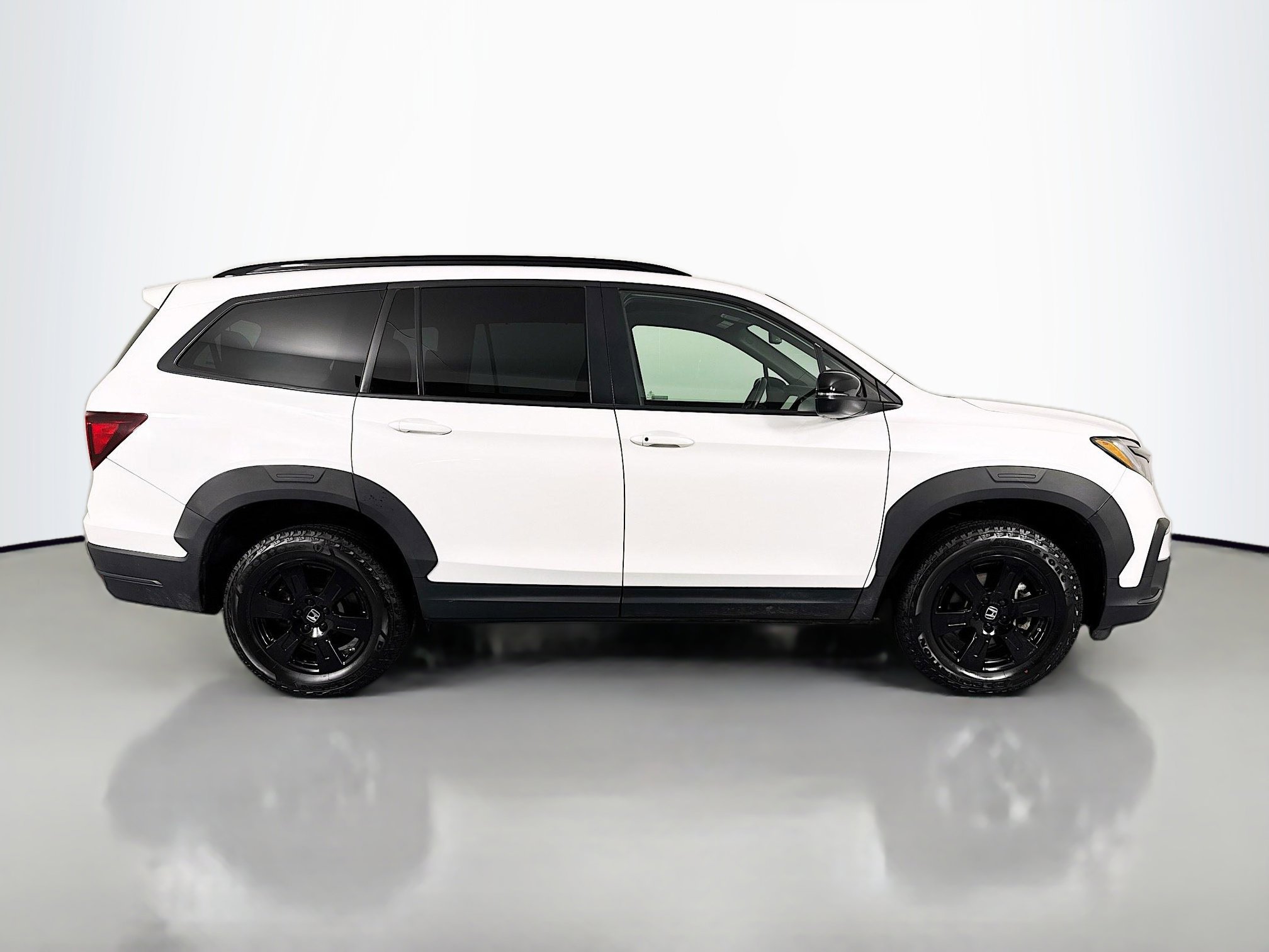 Certified 2022 Honda Pilot TrailSport image 4