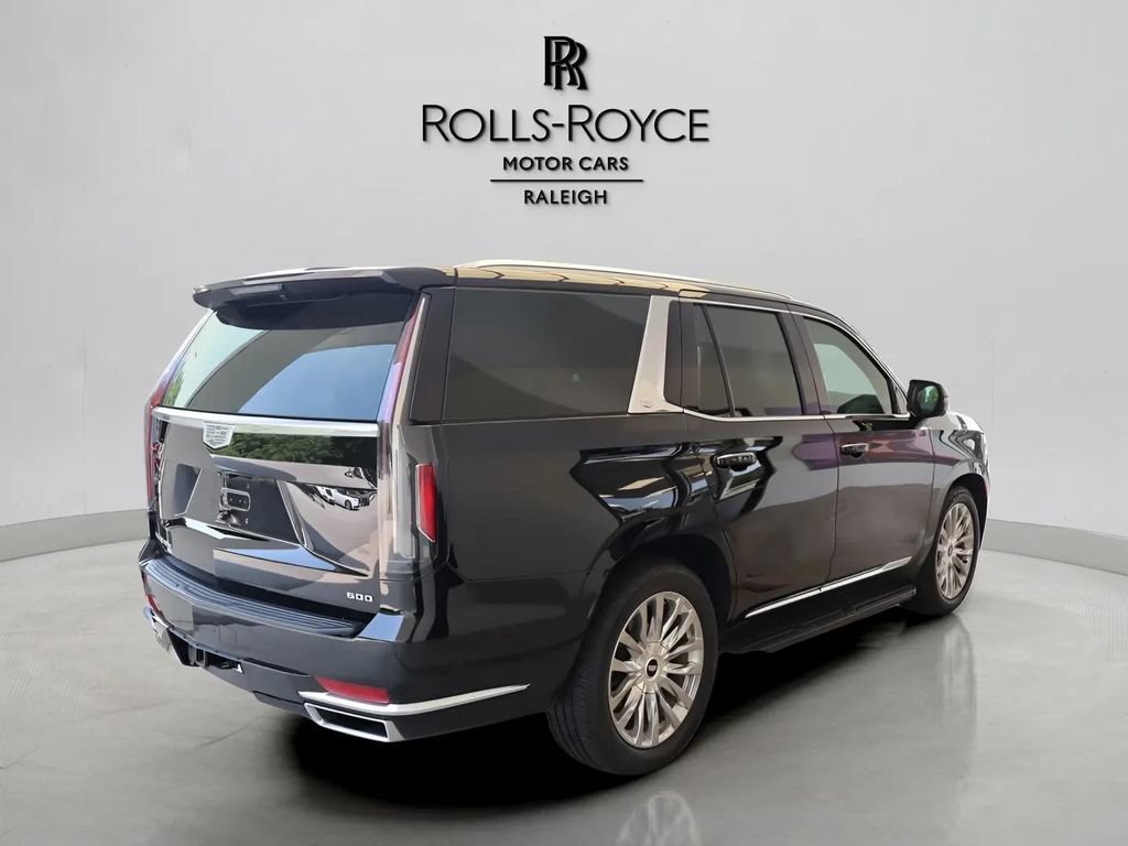 Used 2021 Cadillac Escalade Premium Luxury w/ Driver Assist Tech Package AWD/4WD image 4