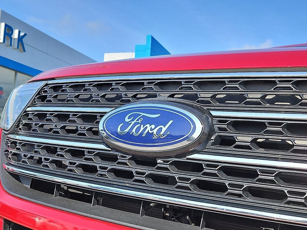 Used 2022 Ford Explorer XLT RWD image 30