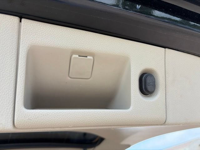 Used 2016 Cadillac Escalade ESV Premium AWD/4WD image 46