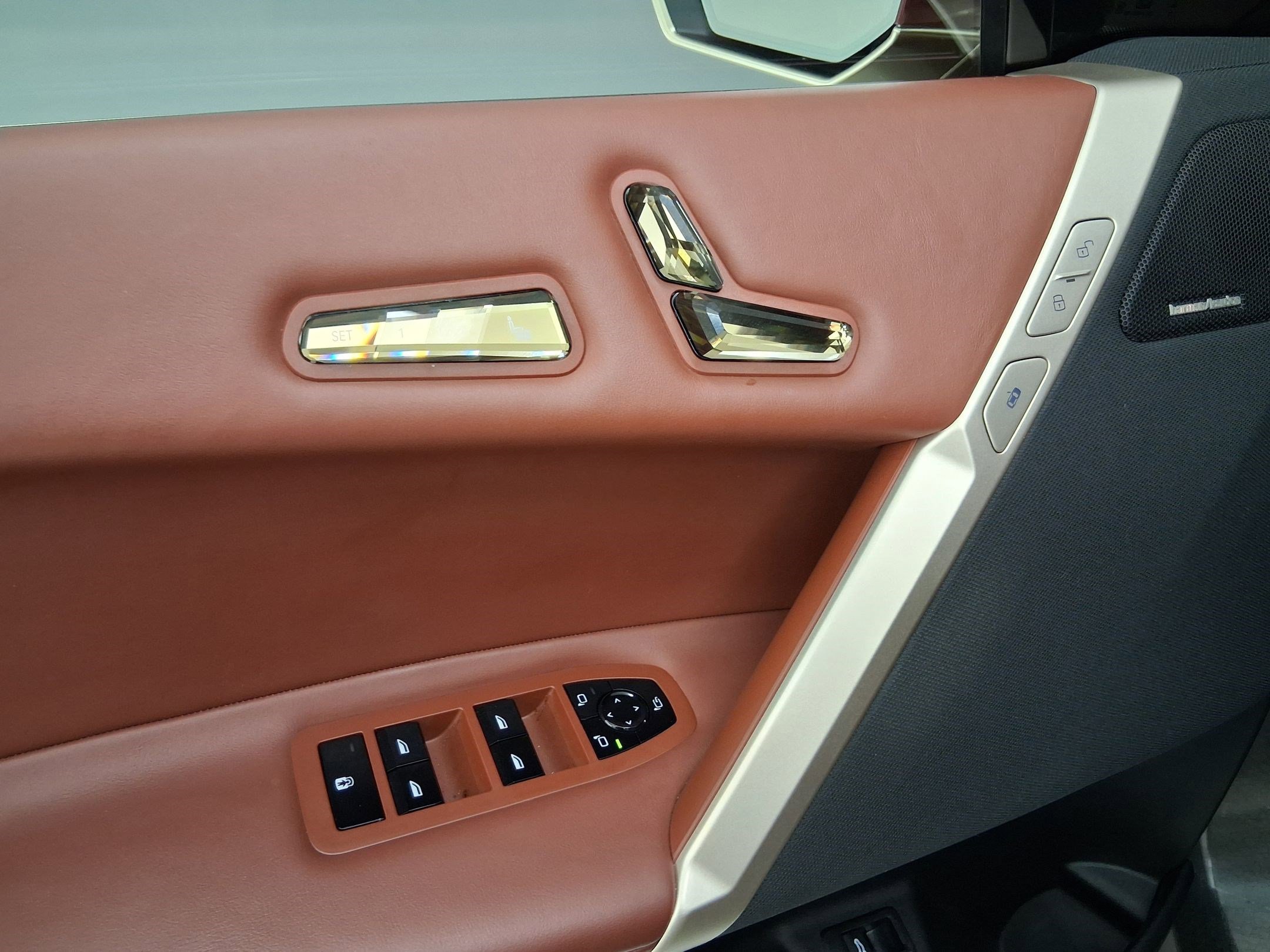 Certified 2023 BMW iX xDrive50 w/ Premium Package image 12