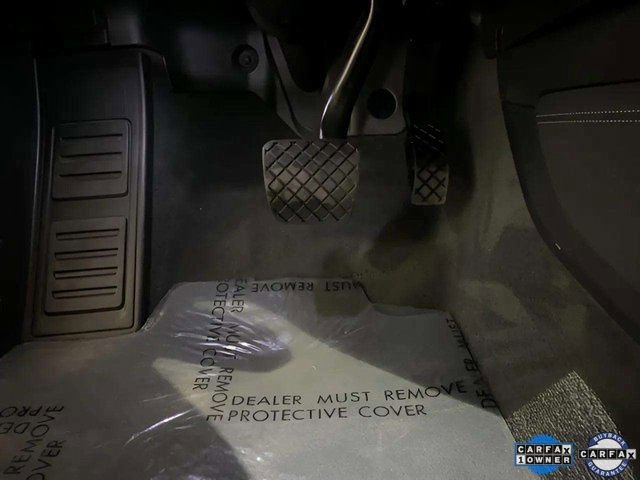 Used 2024 Audi Q8 e-tron Premium Plus image 40