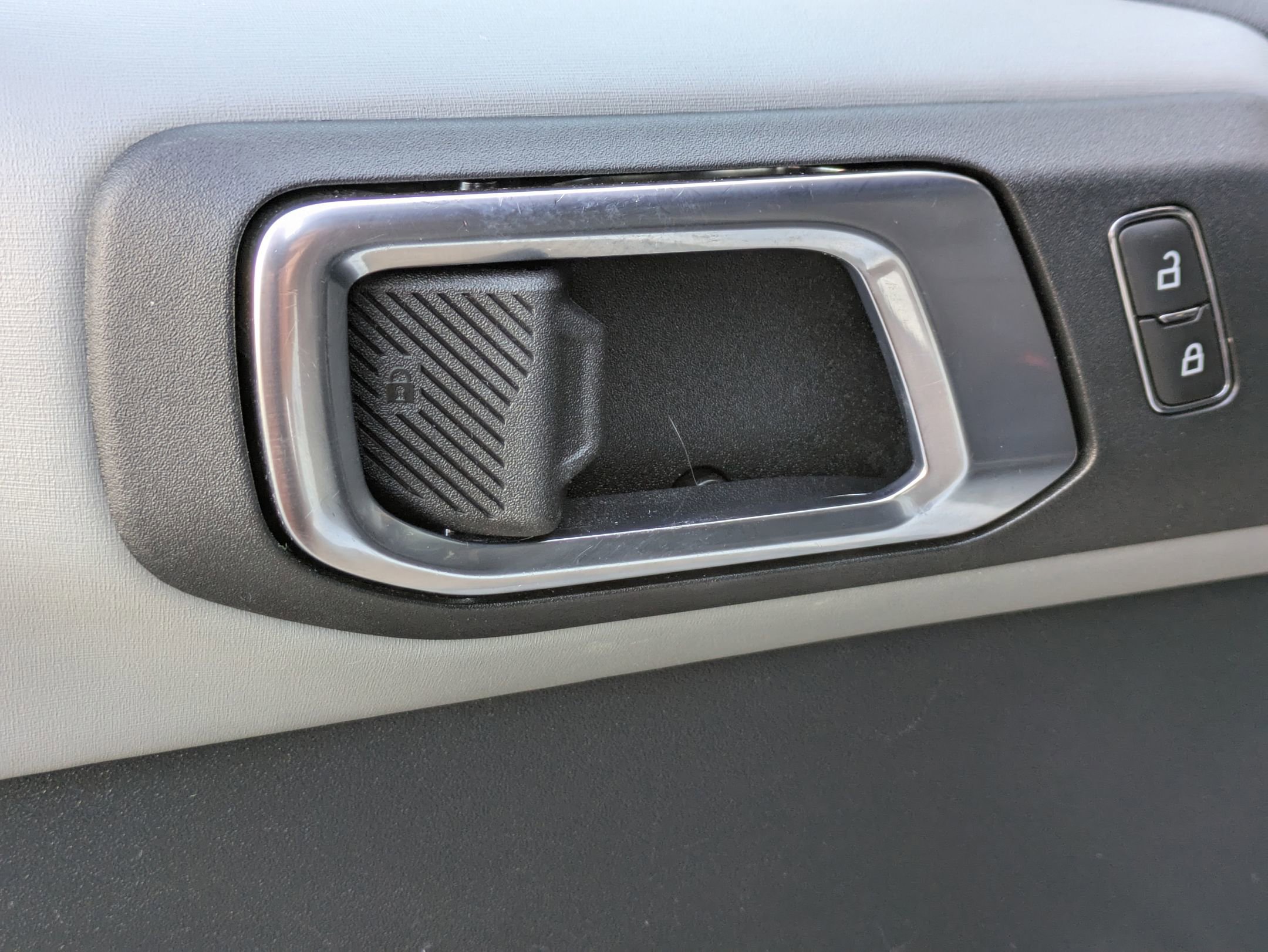 Used 2023 Ford Bronco Badlands image 9